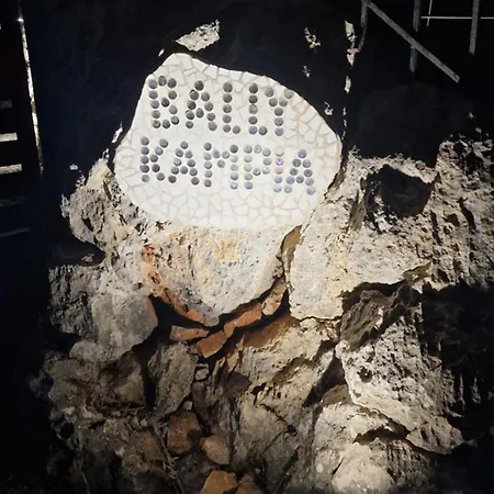 Dome Bally Kampia